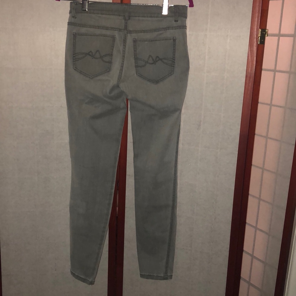 Jeans - Picture 2 of 2